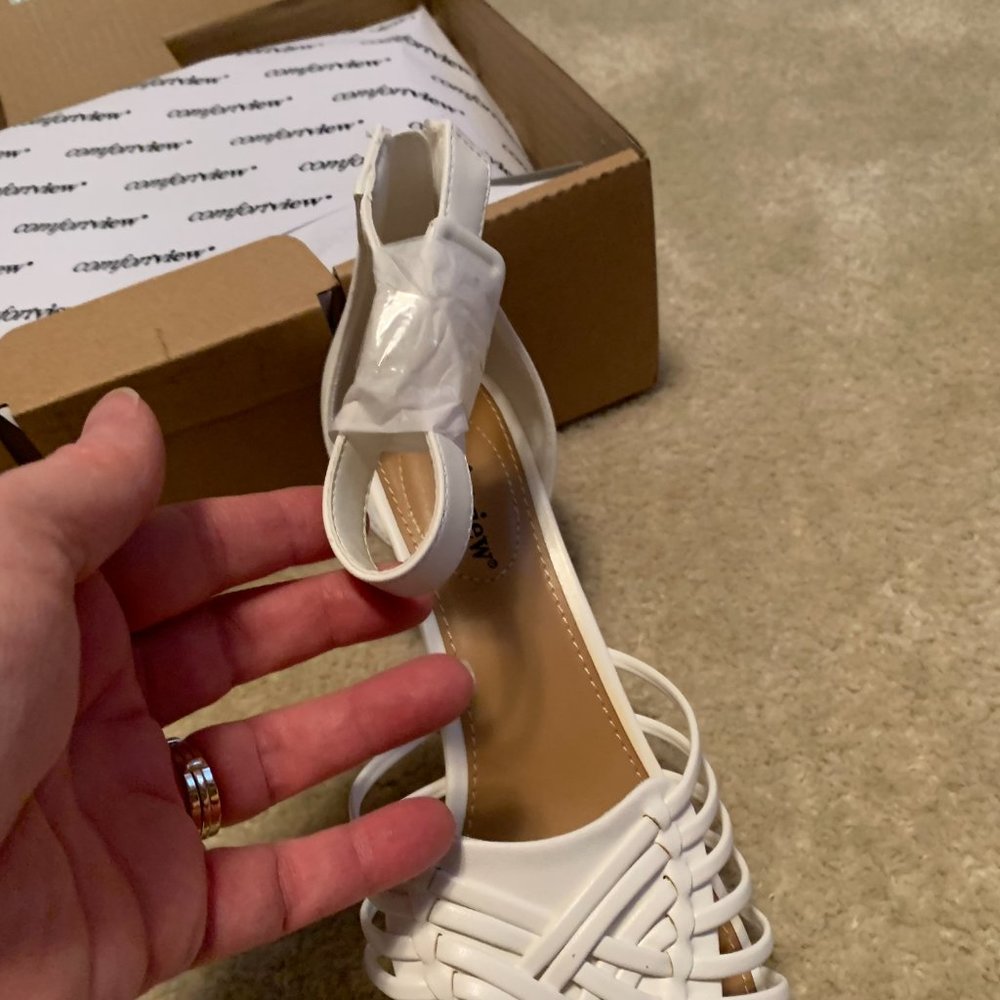 NWT NIB Comfortview White Ivy Strappy Sandal Size 11W - Picture 6 of 14